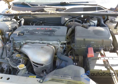 2003 Toyota Camry Le z USA, uszkodzony, nr VIN 4T1BE32K93U180713